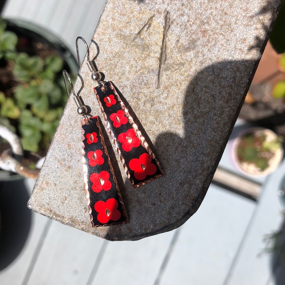 Flower copper earrings.